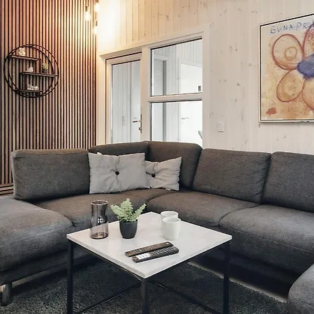 Vakantiehuis 10 person holiday home in L kken *