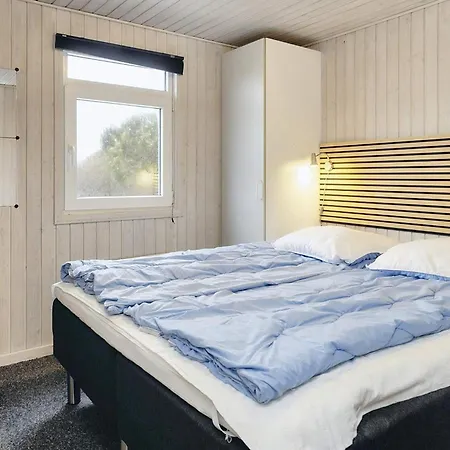 Vakantiehuis 10 person holiday home in L kken *