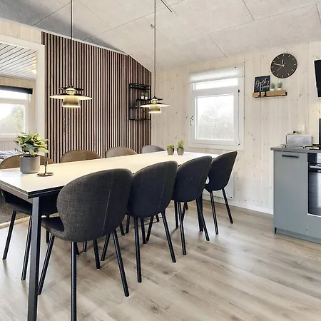 Vakantiehuis 10 person holiday home in L kken *