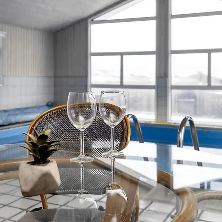 Vakantiehuis 10 person holiday home in L kken *